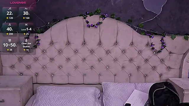 AmberGreyy  online show from March 2026 05:13:02 PM