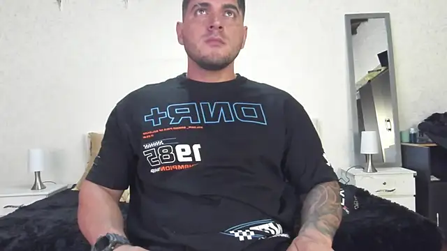 Teilor Creed online show from February 2025 07:35:01 PM