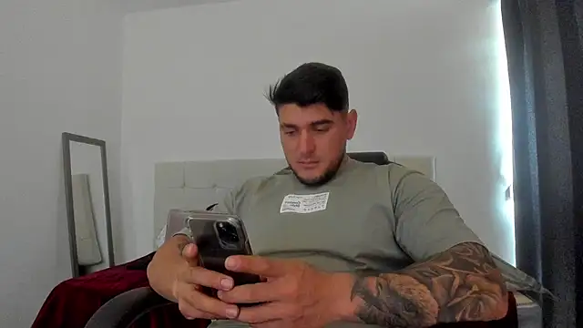 Teilor Creed online show from October 2025 04:53:02 PM