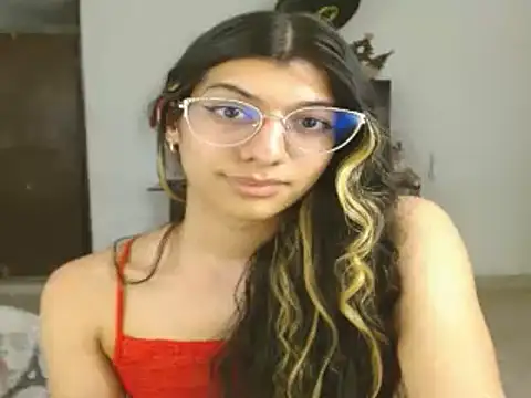 engielphoenis14 online show from December 2024 04:57:01 PM