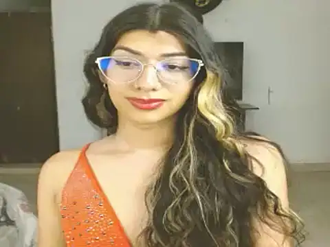 engielphoenis14 online show from January 2025 01:41:02 PM