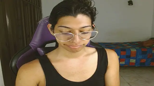 engielphoenis14 online show from October 2025 11:24:02 PM