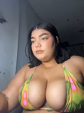 missjoyxx online show from April 2026 07:22:01 AM