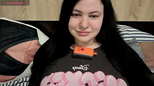 Snapshot of German_Eva chatting on May 2026 07:11:01 PM German Eva online show from May 2026 07:11:01 PM