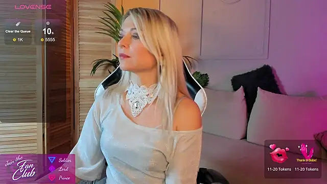 Gloria Lovely online show from December 2024 11:22:02 AM