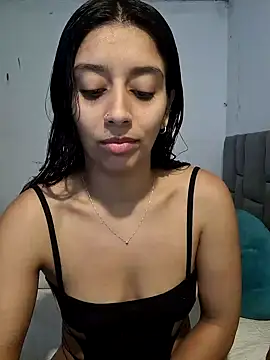 Snapshot of BrittanyDiaz chatting on January 2025 07:48:02 PM BrittanyDiaz online show from January 2025 07:48:02 PM
