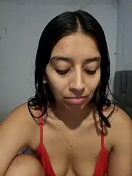 Snapshot of BrittanyDiaz chatting on February 2025 06:26:01 PM BrittanyDiaz online show from February 2025 06:26:01 PM