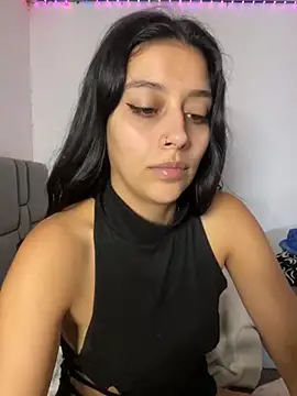 Snapshot of BrittanyDiaz chatting on September 2025 08:01:02 PM BrittanyDiaz online show from September 2025 08:01:02 PM