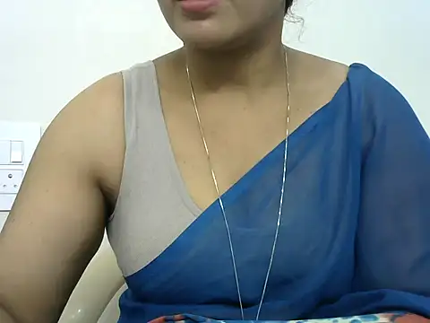 Snapshot of rashmika_reddy chatting on June 2026 04:33:01 AM rashmika reddy online show from June 2026 04:33:01 AM