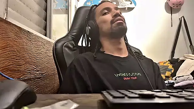 hotcamboy420 online show from February 2025 05:15:02 AM