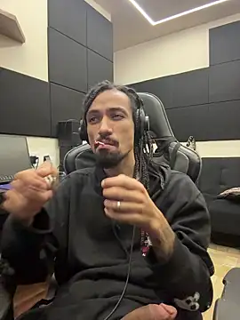 hotcamboy420 online show from February 2026 06:13:01 AM