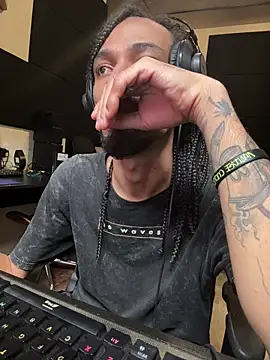 hotcamboy420 online show from February 2026 06:19:01 PM