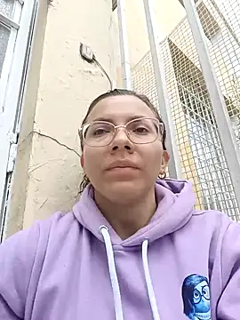 karlamorris  online show from January 2025 01:09:01 PM