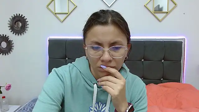 karlamorris  online show from March 2025 02:12:01 PM