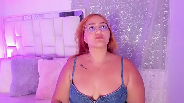 LeahxBarker online show from September 2025 01:18:01 AM