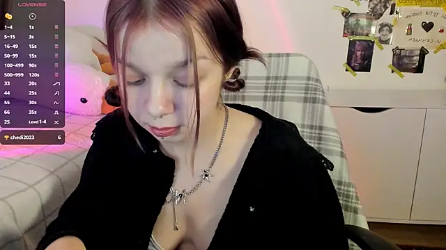 crystal lilith online show from February 2025 09:07:02 PM