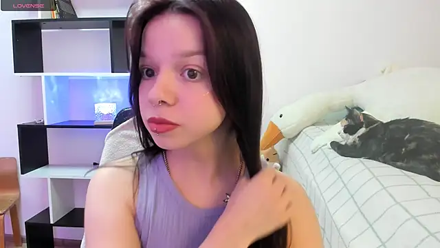 crystal lilith online show from February 2025 08:34:02 PM