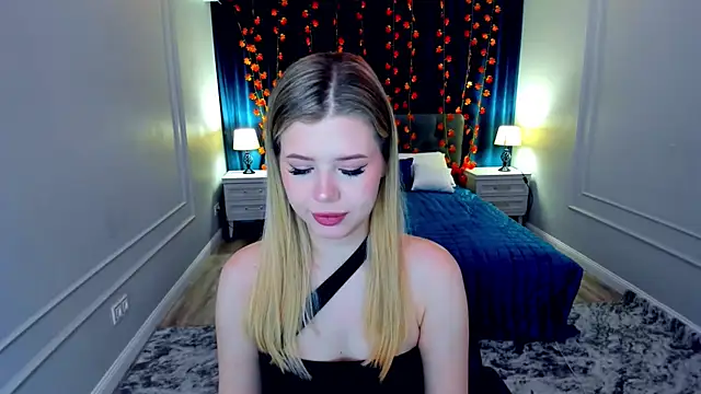 FollowLovee online show from November 2025 06:41:02 PM