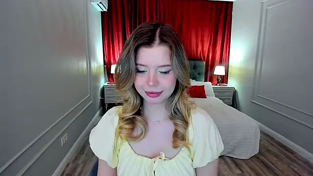 FollowLovee online show from April 2026 07:53:01 PM