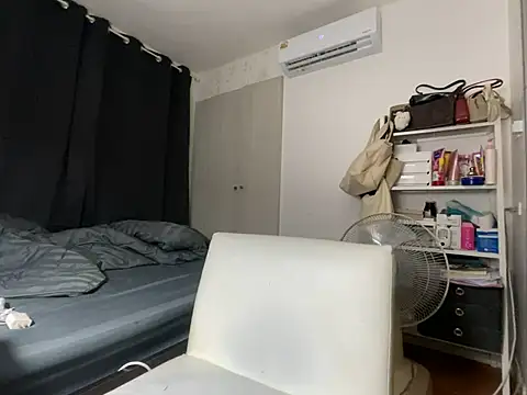 Snapshot of iamMalixxx chatting on December 2024 12:55:02 PM iamMalixxx online show from December 2024 12:55:02 PM