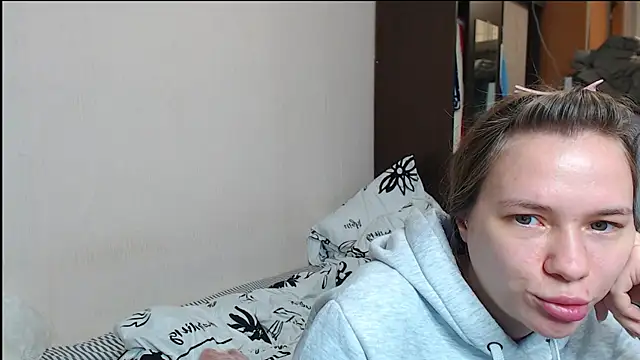 leila bambi  online show from December 2024 04:22:02 AM