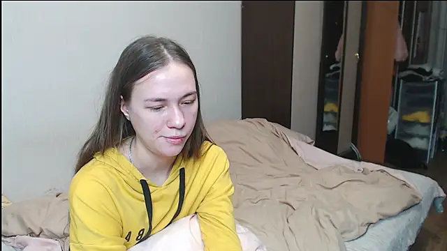 leila bambi  online show from March 2025 11:38:02 AM