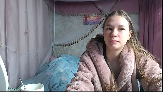 leila bambi  online show from December 2025 06:59:02 PM