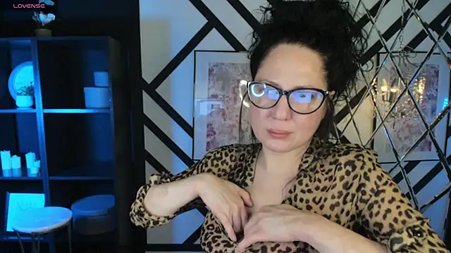 Anita Muse online show from November 2025 09:03:02 PM