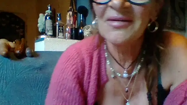 gildamilf online show from June 2026 06:46:02 PM
