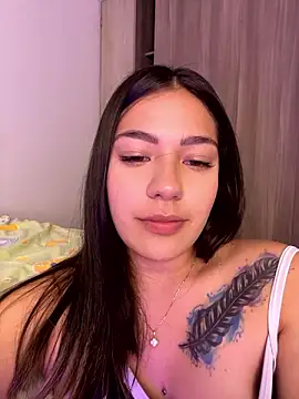 Snapshot of Latina_vanessa chatting on December 2024 12:02:01 AM Latina vanessa online show from December 2024 12:02:01 AM