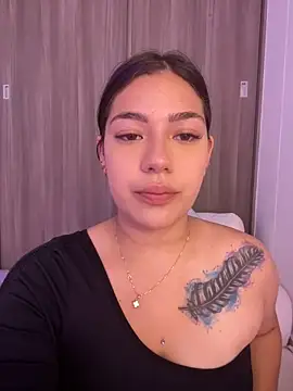 Snapshot of Latina_vanessa chatting on January 2025 09:05:02 PM Latina vanessa online show from January 2025 09:05:02 PM