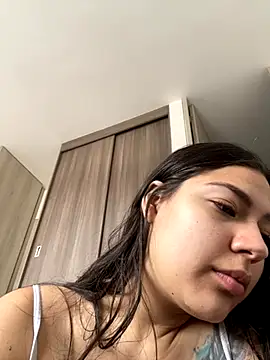 Snapshot of Latina_vanessa chatting on September 2025 05:18:02 PM Latina vanessa online show from September 2025 05:18:02 PM