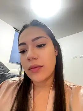 Snapshot of Latina_vanessa chatting on October 2025 10:54:02 PM Latina vanessa online show from October 2025 10:54:02 PM
