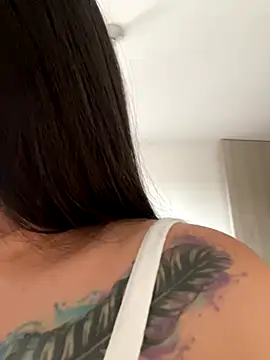 Latina vanessa online show from October 2025 10:15:01 PM