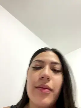 Latina vanessa online show from December 2025 02:21:01 AM