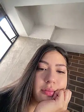Snapshot of Latina_vanessa chatting on April 2026 01:17:02 PM Latina vanessa online show from April 2026 01:17:02 PM