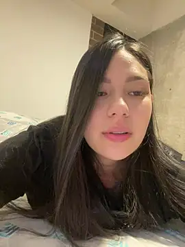 Snapshot of Latina_vanessa chatting on April 2026 04:04:02 AM Latina vanessa online show from April 2026 04:04:02 AM
