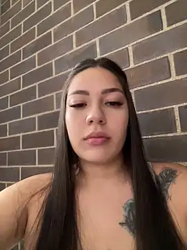 Snapshot of Latina_vanessa chatting on April 2026 06:58:01 PM Latina vanessa online show from April 2026 06:58:01 PM
