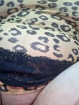 Rozittaa online show from October 2025 04:37:01 PM