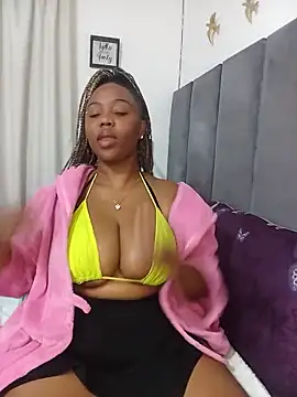 IceBellaCane313 online show from June 2026 12:15:01 AM