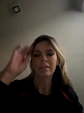 EvaDiamondXX online show from November 2025 03:56:02 PM