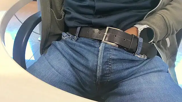 alessandroman2114 online show from October 2025 10:05:01 AM