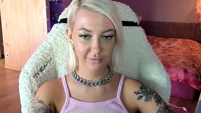 tykioty Miley online show from September 2025 11:33:01 AM