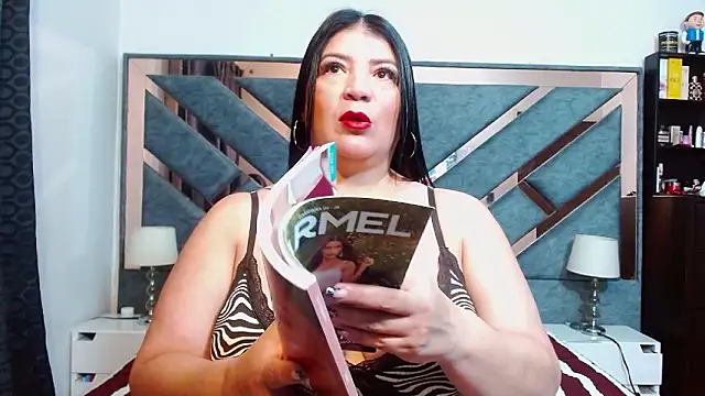 KarlaTesg online show from February 2026 09:15:01 AM