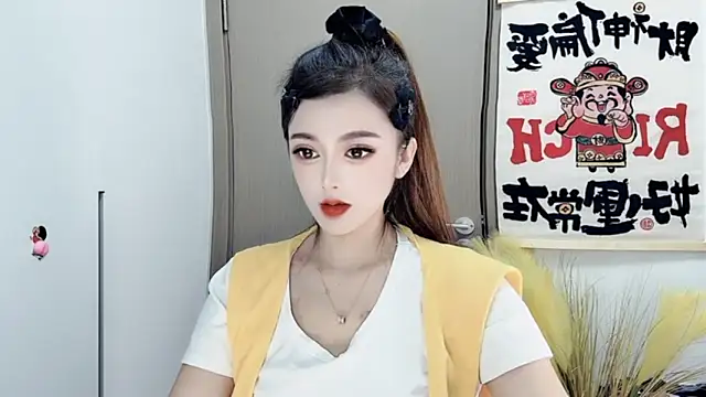 VIWVI online show from February 2025 05:26:02 AM