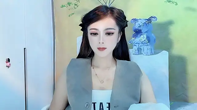 VIWVI online show from March 2025 06:21:02 AM