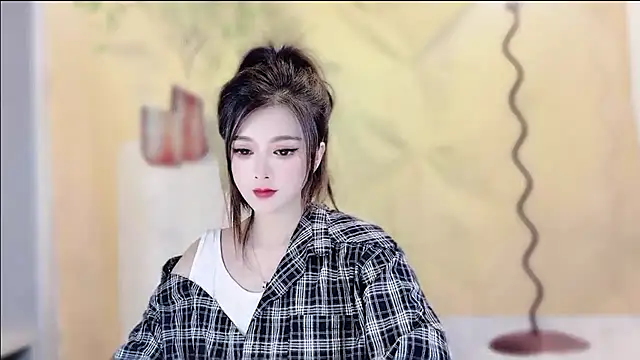 VIWVI online show from November 2025 04:34:02 AM