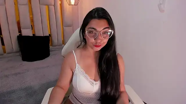 Karla hernandez  online show from February 2025 11:10:01 AM