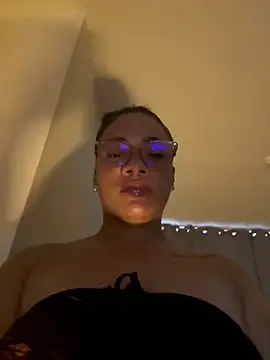 ashley Tompson1 online show from March 2026 11:13:01 AM