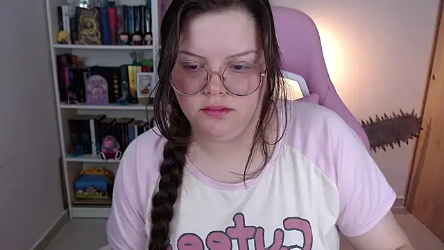 Snapshot of Gabiwaifu chatting on July 2026 05:31:01 PM Gabiwaifu online show from July 2026 05:31:01 PM